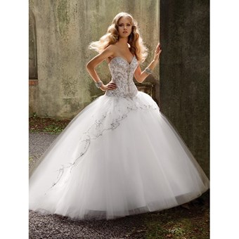 Wedding Dresses: Amanda-Lina's Sposa Bridal Boutique 17