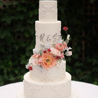 Wedding Cakes: Olivia Yang Cake Studio 14