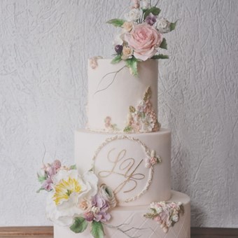 Wedding Cakes: Olivia Yang Cake Studio 4