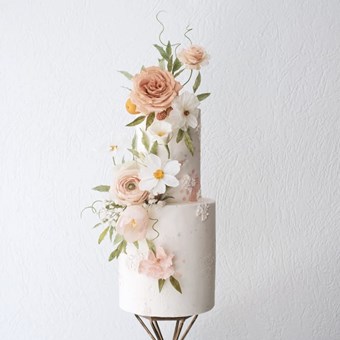 Wedding Cakes: Olivia Yang Cake Studio 2