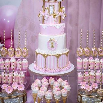 Wedding Cakes: Royal Confections 21