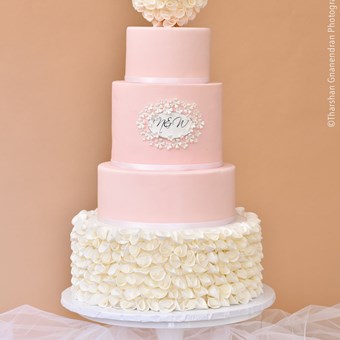 Wedding Cakes: The Frosted Cake Boutique 23