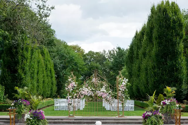 Wedding Planners: Carly Hackert Events 1