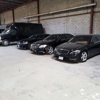 Limousines: GTN Partners Chauffeured Coach & Limo Services 20