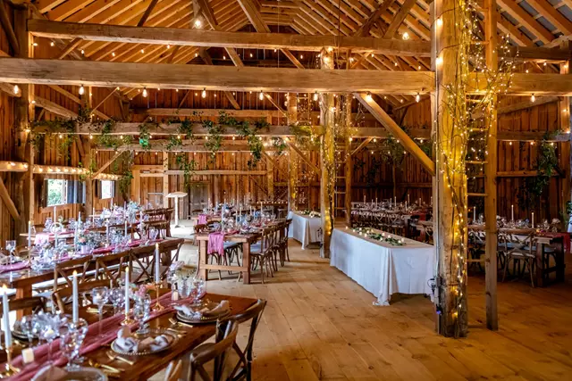 Barn Venues: The Hummingbird Barn Venue 2