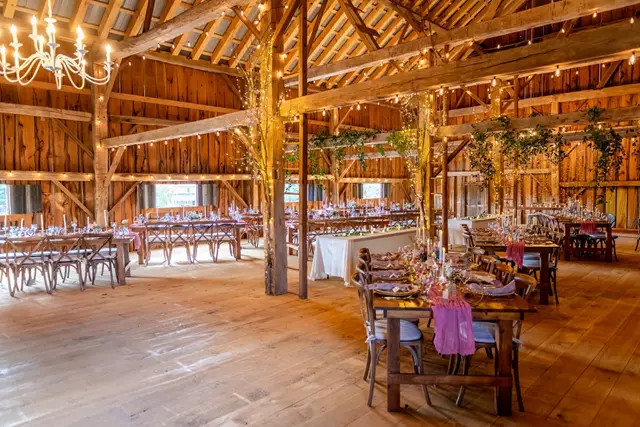 Barn Venues: The Hummingbird Barn Venue 4