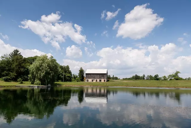 Barn Venues: The Hummingbird Barn Venue 5
