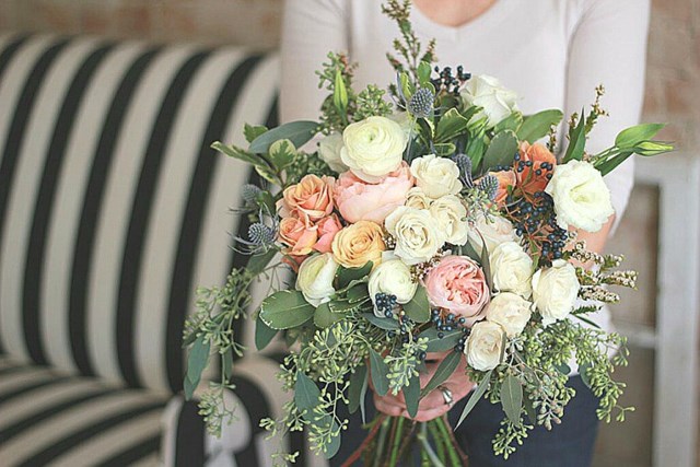 Wedding Floral Trends from over 15 of Toronto's Top Florists!