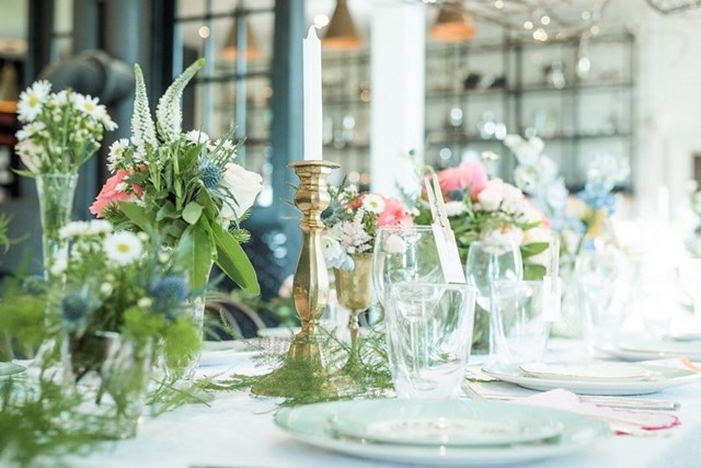 Wedding Floral Trends from over 15 of Toronto's Top Florists!