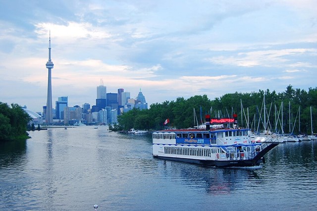 Toronto Cruise Lines Perfect for Hosting Your Wedding or Special Event