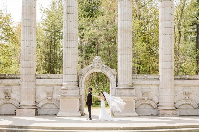 Evelyn and Steffan's Elegant and Contemporary Wedding at The Guild Inn Estate