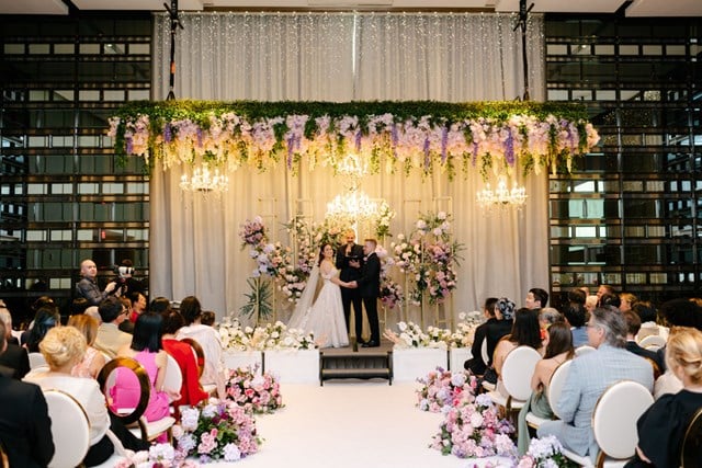 Jessica and Phil's Luxurious Bloomful Wedding at Four Seasons Hotel Toronto