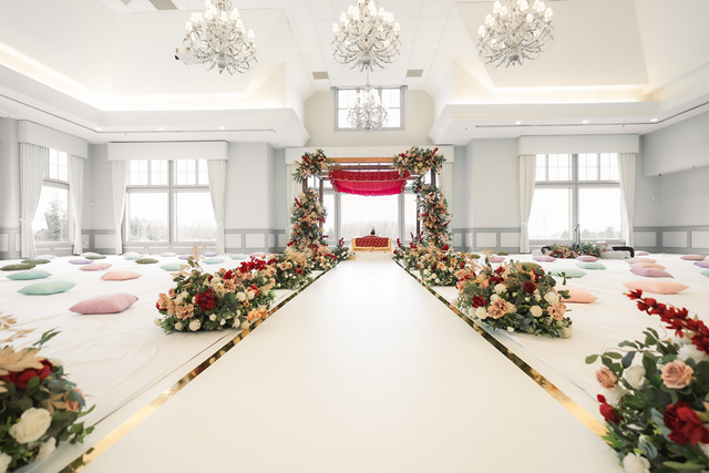 Komal and Gursimran's Luxurious Wedding at Queen's Manor Event Centre