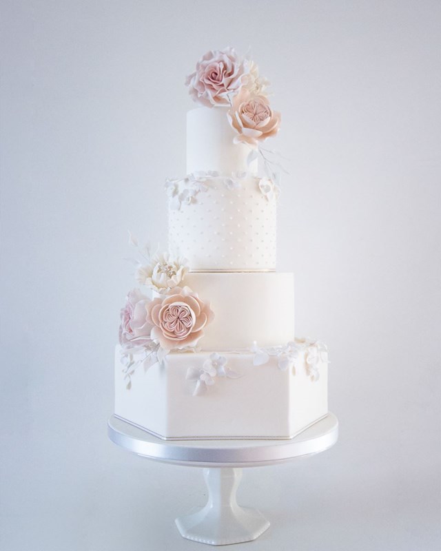 Wedding Cakes: A Cake Story 3