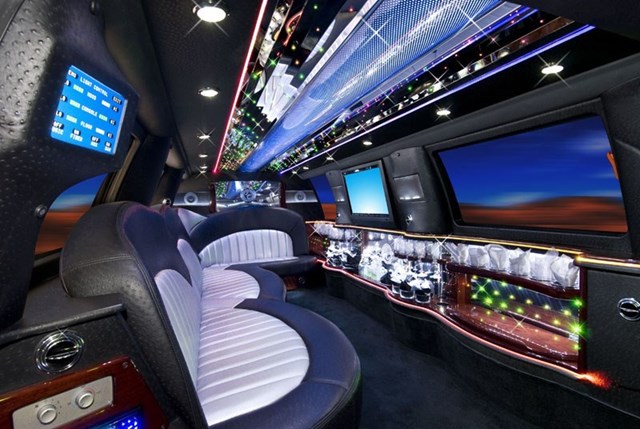 Limousines: A Celebrity Limousine 9