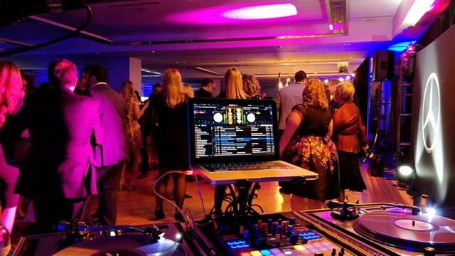 Disc Jockey's / DJs: Alley Entertainment 26