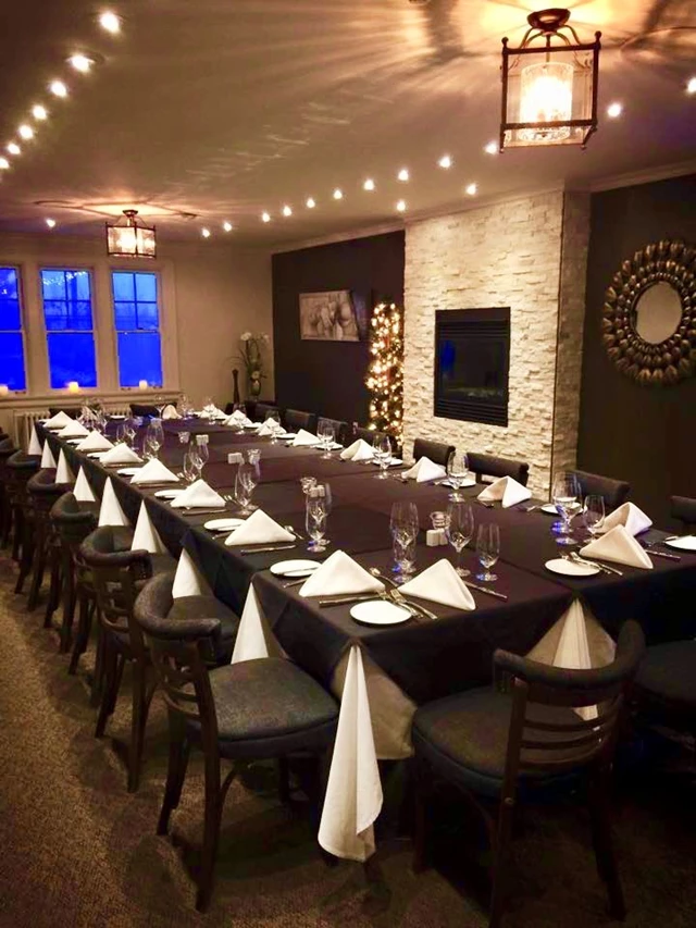 Aria Bistro & Lounge, Brampton