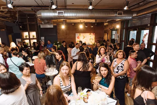 Galleries/Museums: Arta Gallery 4