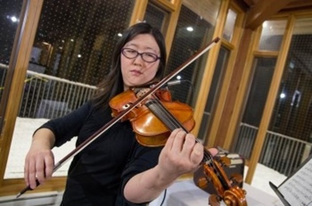 Live Music & Bands: Auspicious Melody ~ Violinist 19