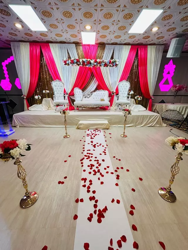 Banquet Halls: Autaq Banquet Hall 1