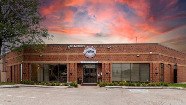 Banquet Halls: Autaq Banquet Hall 11