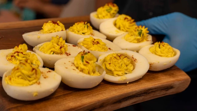 Banquet Halls: Autaq Banquet Hall 9