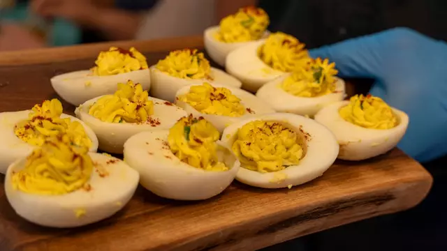 Banquet Halls: Autaq Banquet Hall 9