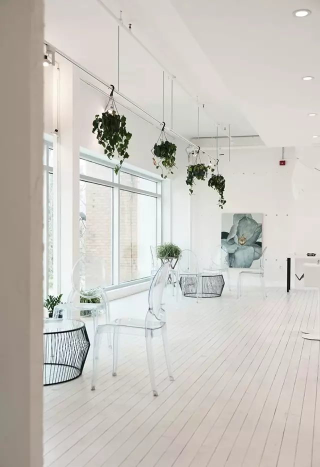 Galleries/Museums: Avant Garde 4