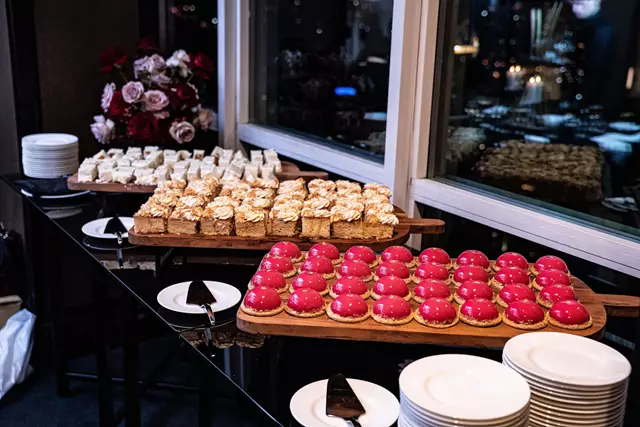 Hotels: Bisha Hotel Toronto 24