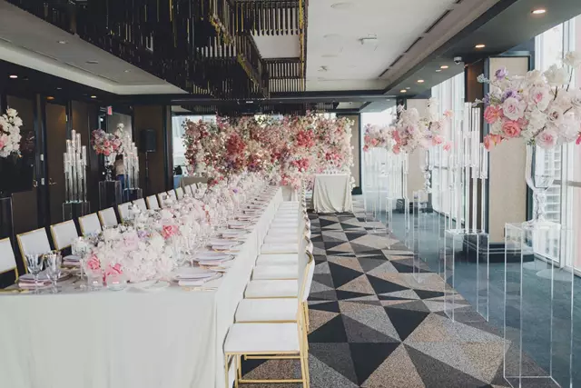 Hotels: Bisha Hotel Toronto 11