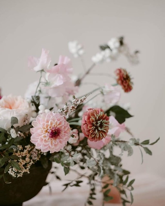 Florists: Blush and Bloom 1