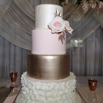 Wedding Cakes: Cake Creations by Michelle 24