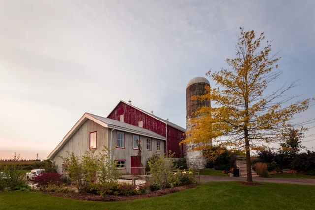 Barn Venues: Cambium Farms 1