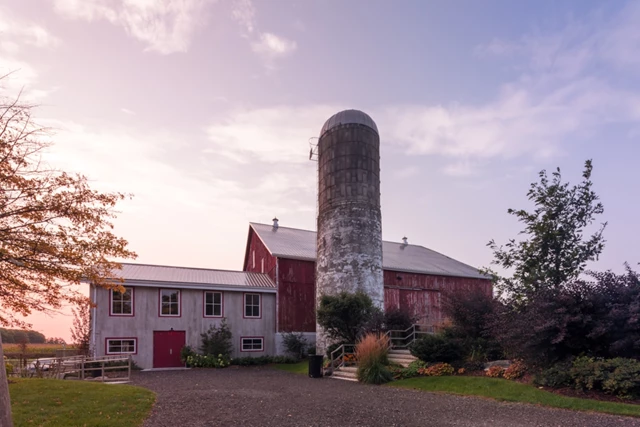 Barn Venues: Cambium Farms 7