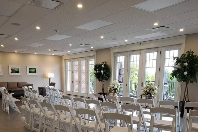 Golf & Country Clubs: Cedar Brae Golf Club 10