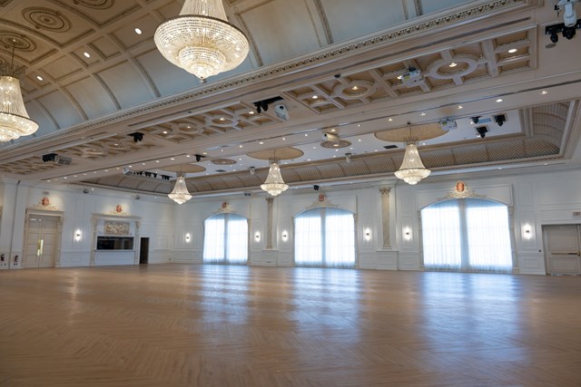 Banquet Halls: Chateau Le Jardin Event Venue 10