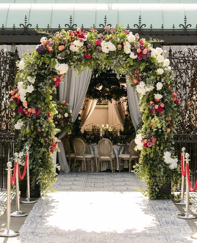 Banquet Halls: Chateau Le Parc 4