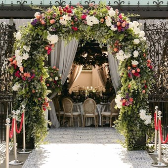 Banquet Halls: Chateau Le Parc 6