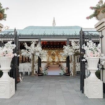 Banquet Halls: Chateau Le Parc 5