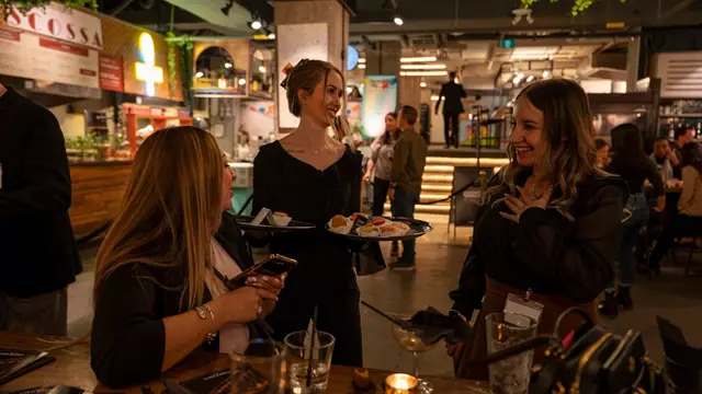 Restaurants: Chefs Hall 2