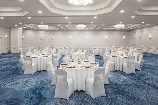 Hotels: Chelsea Hotel Toronto 1