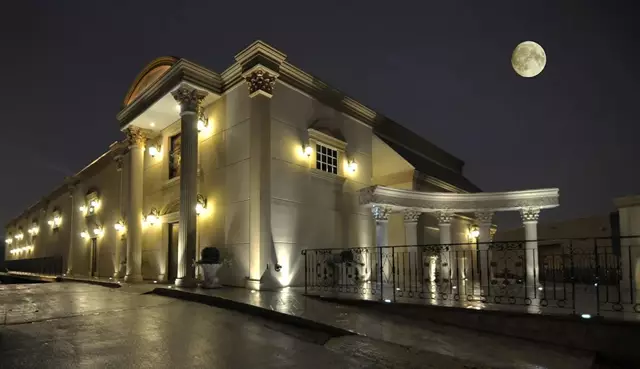 Banquet Halls: Claireport Place 9