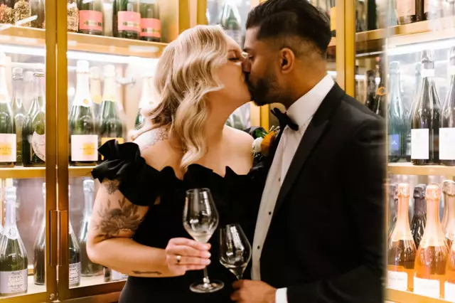 Restaurants: Coffee Oysters Champagne | Ã toi 1