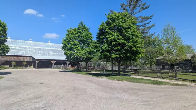 Barn Venues: Country Heritage Park 4