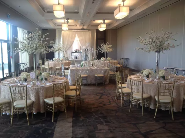 Hotels: Courtyard by Marriott Toronto Mississauga West 2