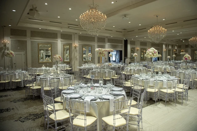 Banquet Halls: Crystal Fountain Event Venue 4