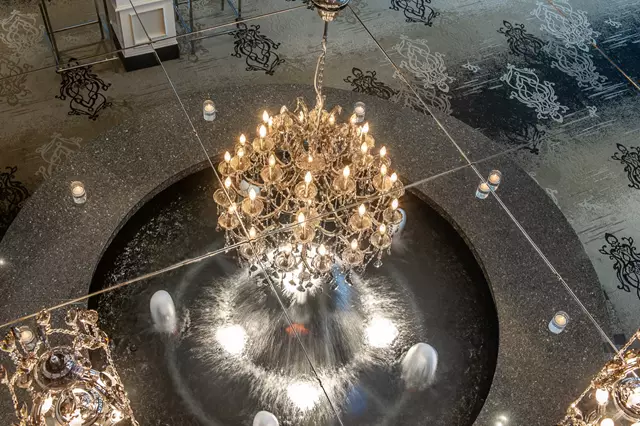 Banquet Halls: Crystal Fountain Event Venue 3