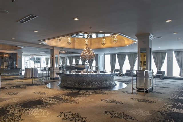 Banquet Halls: Crystal Fountain Event Venue 2