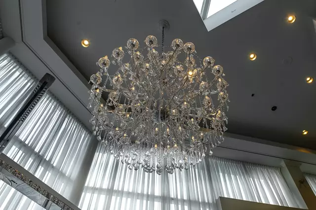 Banquet Halls: Crystal Fountain Event Venue 2