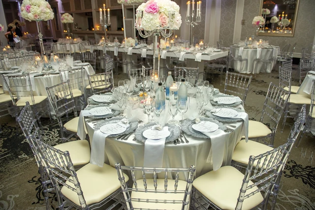 Banquet Halls: Crystal Fountain Event Venue 6